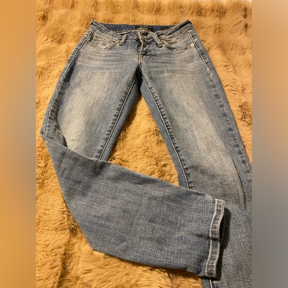 Lucky Brand Lolita
Low Rise Crop Jeans - Picture 3 of 5